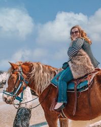 Beach ride on a pretty horse in Jekyll Island, Georgia // Sami ◊ A D V E N T U R E S (@samimadventures) • Instagram photos and videos
