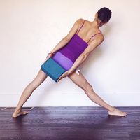 Version of Trikonasana