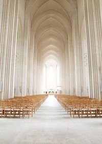 by Johan Rosenmuthe, via Enjoy Events Co. So ethereal