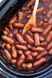 Slow Cooker Little Smokies Recipe (Cocktail Weenies) | foodiecrush.com