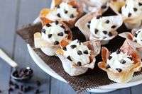 Cannoli Cups....would NevER stop w/1❤