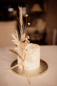 Our delicioud boho style wedding cake #weddingcakeideas #weddingcakedesigns