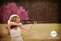 A fun photo idea for the country bride | Warren McCormack Photography