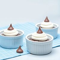 Tupperware - Chocolate Kiss Cake