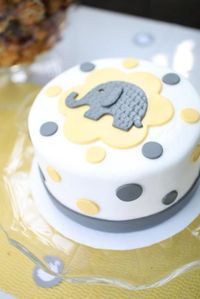 Gender neutral reveal cake, def gonna do this b/c I will never ever find out the sex of any of my babies.