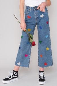 Wear your heart in your jeans. High waisted, wide leg skater fit. Flattering butts worldwide. This cut is 100% cotton with no stretch, please refer to our size guide for full details. – Valentines capsule Collection – Skater Jean fit – 100% Cotton – Sizes 24″,26″,28″,30″,32″, 34″ – Model is 5ft 9" and wears size 26″