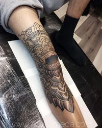 « Some progress on this Barong..! Done @25tolifetattoos #rotterdam #netherlands #nederland #holland #dotism #dotwork #dotworktattoo #barong #tattooindonesia… »