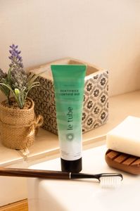 Dentifrice haut de gamme bio. Pour une bouche plus saine et une haleine fraîche. Gingembre et citron vert (75 ml)