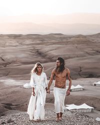 Visiting the stunning remains of Petra- the city carved out of sandstone, watching the stars in Wadi Rum- the “Valley of the moon” and swimming in the Dead Sea made our trip unforgettable 😍 #travelcouple #jordan #petra #photography #couplegoals #travel jordan Travel photography | jordan travel Dead Sea | jordan travel Wadi rum | jordan travel tips | Petra jordan Travel beautiful places | Petra Jordan photography travel | wadi rum jordan camps | wadi rum jordan photography