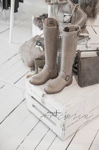 BYPIAS LAREN STORE - CLOTHING AREA on Behance