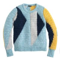 Funny combo - the contrast suggests winter, but the blue and gray are soft, summer.