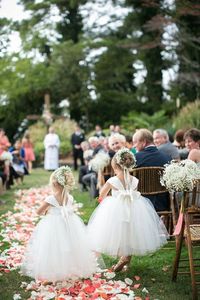 "Who pays for flower girl dress?" - Wedding Etiquette | dresses by Olivia Kate Couture | photo: Jen Jar Photography | http://emmalinebride.com/planning/who-pays-for-flower-girl-dress/