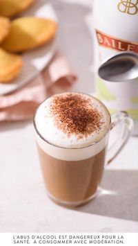 Baileys Light, une nouvelle recette inédite : retrouver toutes les saveurs de Baileys Original avec 40% de calories en moins.