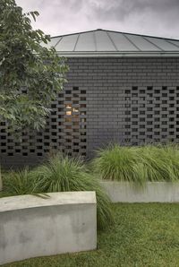 The Bouwman House from Sam Crawford Architects sees an update on a 1914-era Federation house in Sydney’s inner-west. The result is a design that can be read as two distinct geometries whose form articulates the historic narrative of the home.