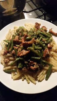 Pâtes avec haricots princesse et champignons des bois
