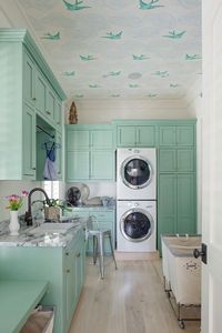 wallpaper on ceiling