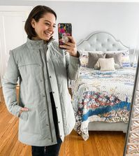 Unintentional twinning with my bed- but it’s safe to say I love shades of blue! 💙 Finished my quilted jacket a few weeks ago, and it’s…
