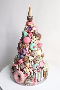 This Wedding Cake Combines Our Favorite Unicorn Desserts in 1 Magical Masterpiece