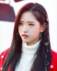OLIVIA HYE LOONA 🐺 on Instagram: “🐺 ◐ So What MV Behind ○ Genie update ◑ #OliviaHye ● #LOONA #Hyejoo #SonHyejoo #이달의소녀 #올리비아혜 #올리비아 #손혜주 #혜주 #yyxy #GoWon #Chuu #Yves…”