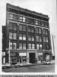 In January of 1970 this building housed Allen's Diamond-Watches Antiques, Gus Witt, The Party Shop and the Hearing Aid Center. Does anyone remember these?