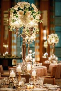 photo: Ann & Kam Photography; Romantic Wedding Centerpieces with Glamour