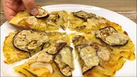 SCHIACCIATA DI PATATE ALLE MELANZANE E FORMAGGIO - SOLO VERDURE - NIENTE FARINA E UOVA - RICETTA VEGETARINA - "Ciao a tutti! Oggi vi presento una strepitosa ricetta a base di patate e melanzane, facilissima da preparare! Schiacciata di patate alle melanzane e formaggio è perfetta per pranzo o cena per tutta la famiglia! Se la farete per gli ospiti, vi assicuro che chiederanno la ricetta e non rimarrà neanche un pezzo! Bastano pochi semplici ingredienti per preparare questa delizia e...