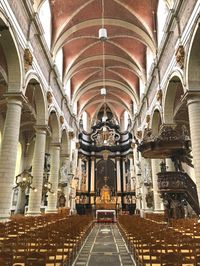 Imagine sitting beneath the shadow of a 14th century tower clock, sipping a Belgian beer and listening to the carillon play. A pleasant server brings you a plate of local cold cuts and cheeses to complement your beverage. The bells of the carillon play a familiar tune that make your heart sing as you enjoy an afternoon drinking in the culture while you visit Lier. #belgium #smalltowns #traveldestinations