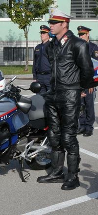 Masculine Beauty: Leather Edition: Photo