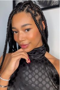 These beautifully uniform braids are perfect for the New Year. They are neat, glossy and elite. 📸 ___beautybyaless