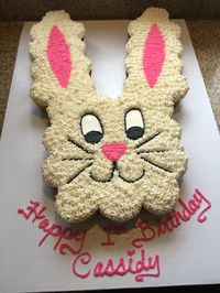Bunny pull-apart cupcake cake