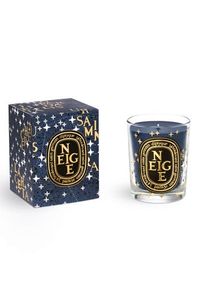 What it is: A limited-edition candle adorned with white, gold and silver stars plucked out of Diptyque's map of stars to enhance the intense color of the wax.Fragrance story: The Neige (Snow) candle diffuses a downy harmony of heliotrope and white musks in a cosmic shimmer. Poetically interpreted by Diptyque, the powdery delicacy of snow enchants your winter nights. An unforgettable olfactory experience to light up the winter. Letters flecked with gold dance on the Maisons emblematic oval. Turn