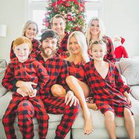 Chris Janson on Instagram: “Merry Christmas from our family to yours. #2019 photo credit @thegrizzlymedia”