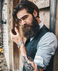 | 2 0 1 7 B E A R D S | The Freshest Men's Beard Styling Product! Featured in GQ Magazine