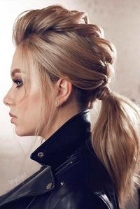 coiffure tendance femme queue de cheval basse tressée #hairstyles