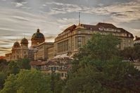 Year opened: 1865. The vibrant hotel of the Swiss government (the parliament is adjacent) with a history extending back 150 years – The Bellevue Palace is the only grand hotel in the heart of the capital. The magnificent salons, the grandiose vista of the Bernese Alps and the warm hospitality make this luxury hotel so unique.