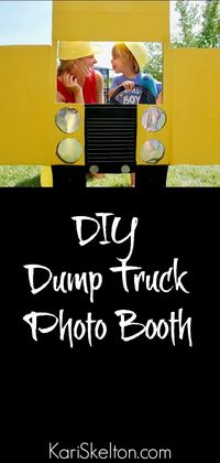 DIY: Dump Truck Photo Booth KariSkelton.com #dumptruckparty #dumptruck #DIYbirthday #diywoodcrafts #kidsparty