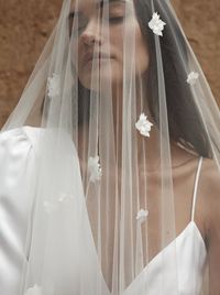 Veil 1.0 — Christie Nicole Bridal