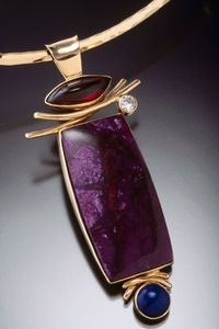 Artisan handmade gem & gold pendant jewelry by Greg Sandage