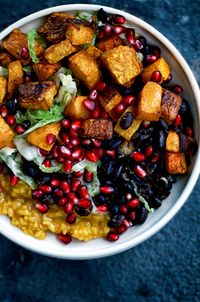 Autumn Nourish Bowl | occasionallyeggs.com #buddhabowl #fallfood #veganrecipes