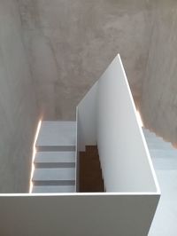 CASA GARIBALDI: Ingresso & Corridoio in stile di studio di architettura DISEGNO