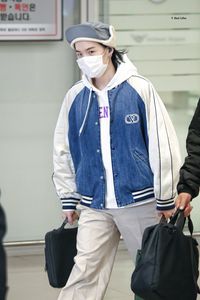 블랙커피 ☕️ Black Coffee on Twitter: "230127 인천 입국 #슈가 #윤기 #방탄소년단슈가 #SUGA #YOONGI https://t.co/LygVoJPxFh" / Twitter
