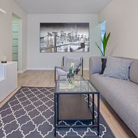 It doesn’t matter if you are living in a small apartment or a private duplex, empty walls demand to be filled with aesthetics that reflect your personality. With so many decor options available, decorating finding wall art ideas can become a difficult project. Our designers chose the top 10 options for you! #mozaico #mosaicart #wallart #wallartideas