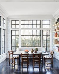 David Kleinberg is one of the most respected names in interior design. Over a thirty-year career with projects reaching around the world, Kleinberg has created a body of work that is wide-ranging in style yet always modern in sensibility. #davidkleinberg #davidkleinbergassociates #interiordesign #homedesign #luxurydesign
