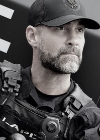 Jay Harrington on Twitter: "theres definitely something on my mind... any guesses? " #beard #beard #men