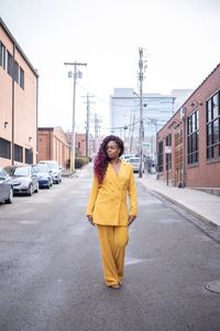 How to Easily Style A Yellow Pants Suit | monochrome look, monochrome outfit, yellow monochrome pants suit, mustard yellow monochrome suit, monochrome yellow outfit, monochrome look outfit, all yellow outfit, all yellow look