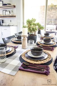 Organic Modern Summer Table Decor - Taryn Whiteaker Designs