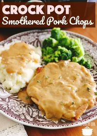CROCK POT PORK CHOPS AND GRAVY (+Video) - main dishes #maindishes #popular #slowcooker