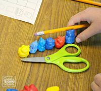 Hands-on ideas for teaching measurement. Real-life ideas for non-standard and standard measurement. Great lesson ideas for measuring. To learn more about "Mastering Measurement", visit www.tunstallsteachingtidbits.com