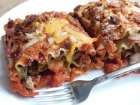 Bacon cheeseburger lasagna rolls - Drizzle Me Skinny!Drizzle Me Skinny!