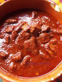 Carne Con Chile Rojo (Beef and Red Chile)